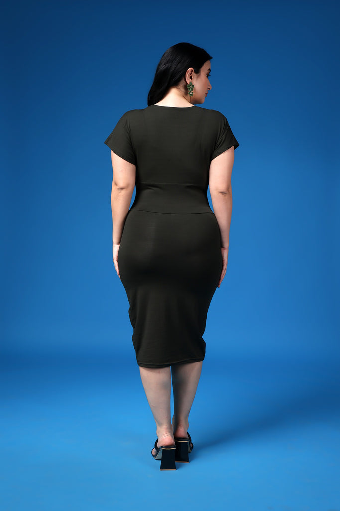 Model wearing Supima Cotton Lycra Midi Dress with Pattern type: Solid-4