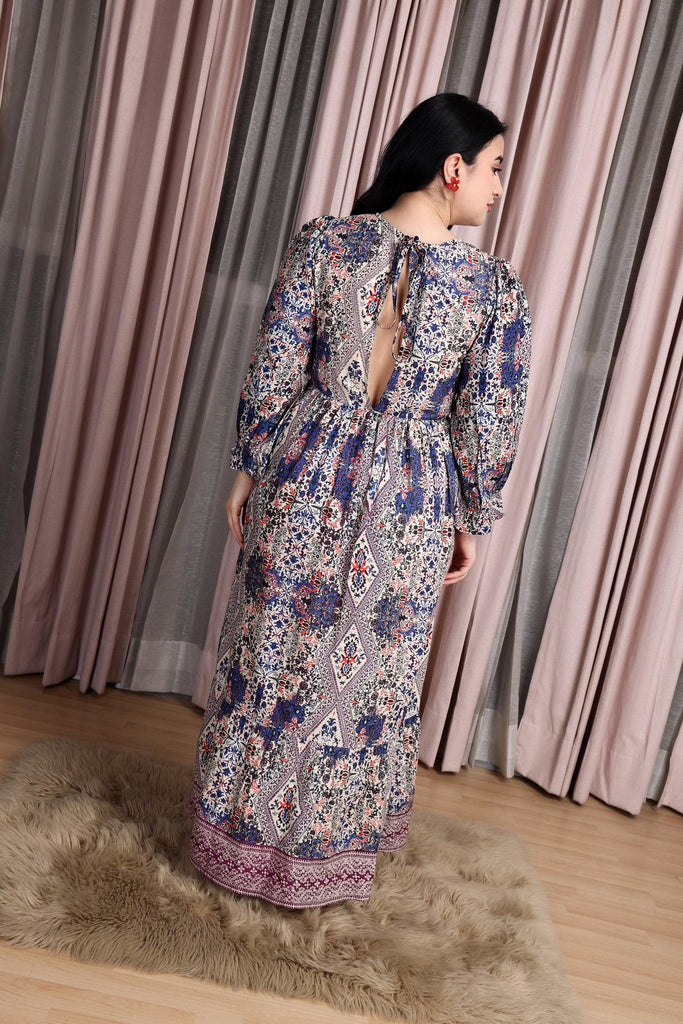 Model wearing Rayon Maxi Dress with Pattern type: Multiprint-6