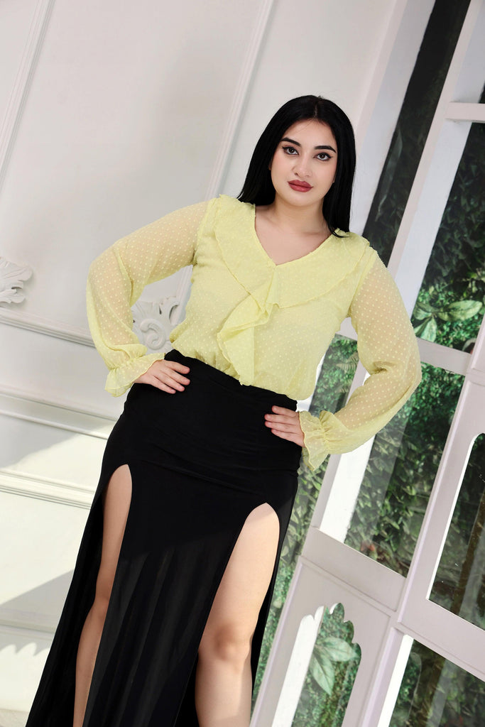 Model wearing Polyster Chiffon Top with Pattern type: Solid-5
