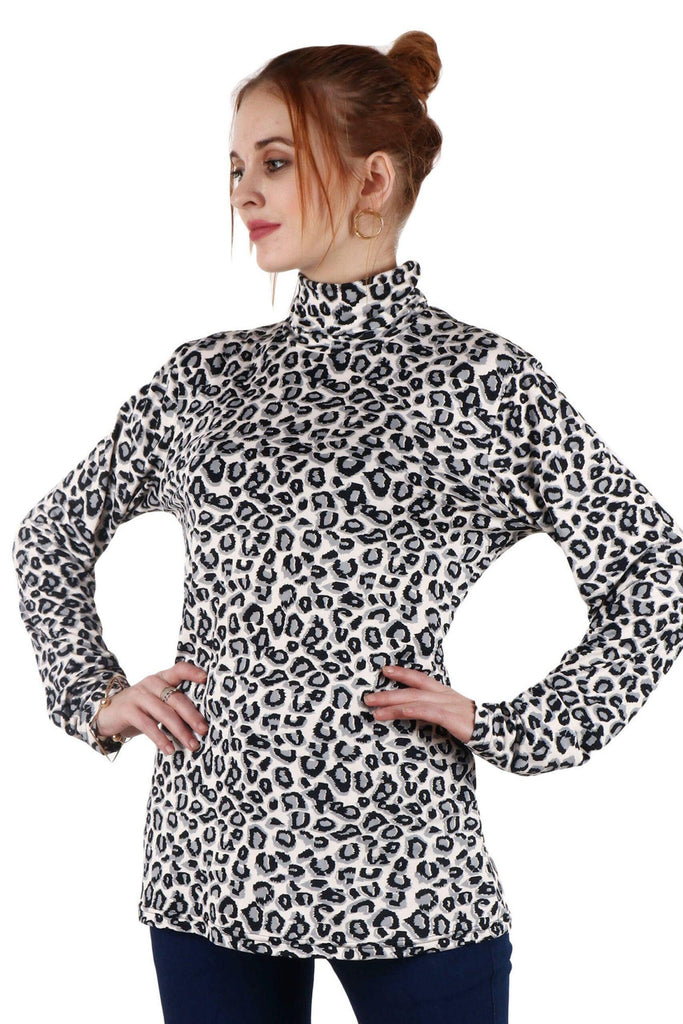 Model wearing Polyester Elastane Top with Pattern type: Animal-2