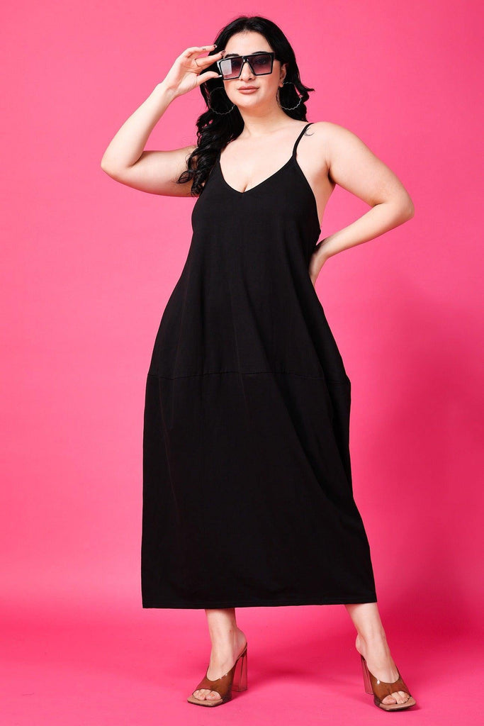 Model wearing Cotton Lycra Maxi Dress with Pattern type: Solid-6