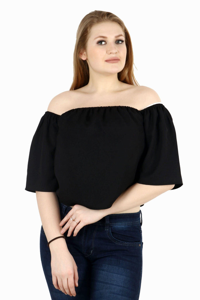 Model wearing Poly Crepe Crop Top with Pattern type: Solid-3