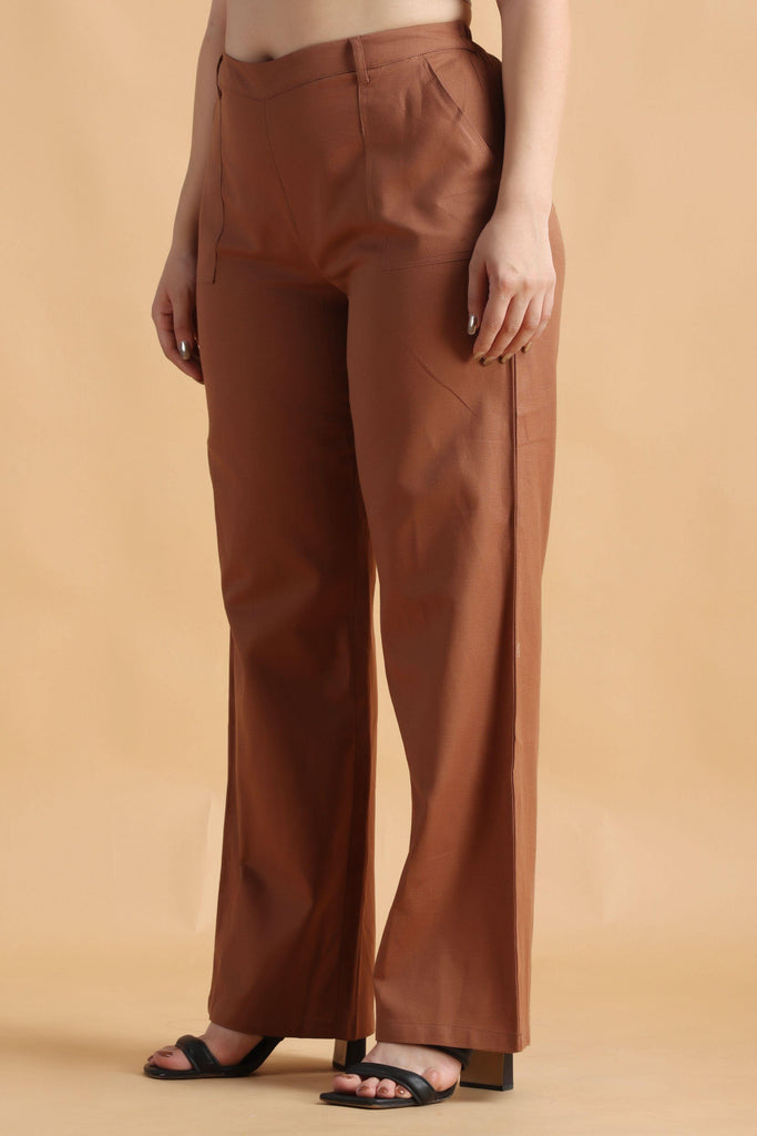 Model wearing Cotton Blended Trouser with Pattern type: Solid-4