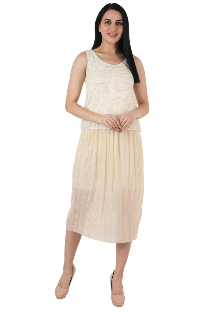 Model wearing Polyster Georgette Midi Dress with Pattern type: Solid-6