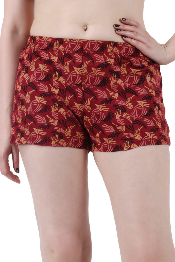 Model wearing Cotton Lycra Shorts with Pattern type: Grass-1