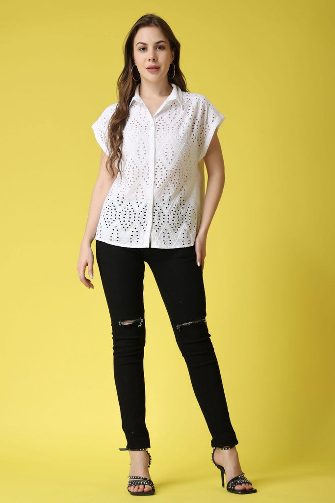 Model wearing Cotton Shirt with Pattern type: Solid-21