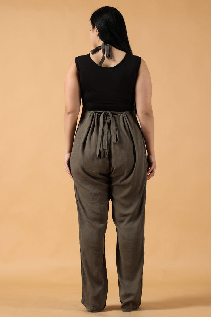 Model wearing Viscose Crepe Jumpsuit with Pattern type: Solid-10