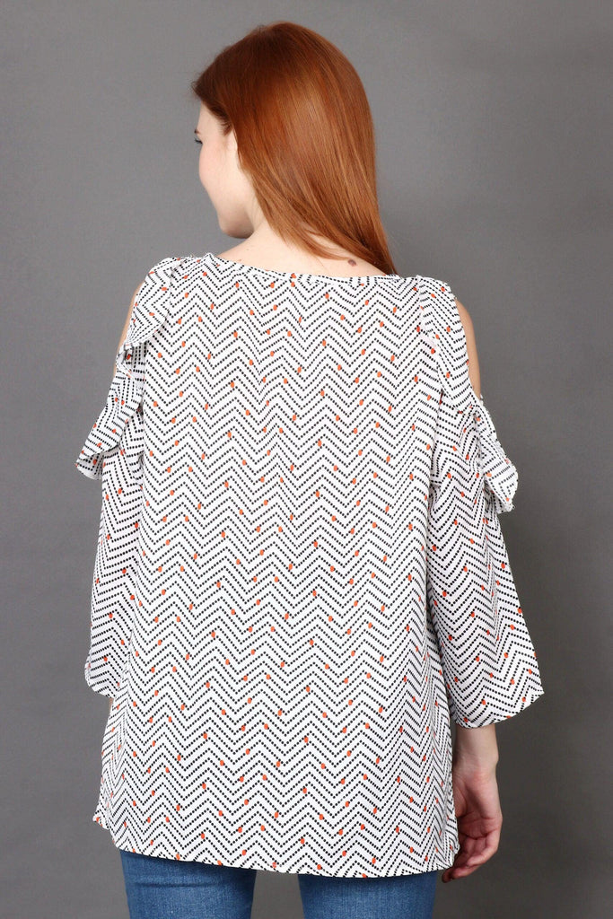 Model wearing Poly Crepe Top with Pattern type: Zig Zag-7