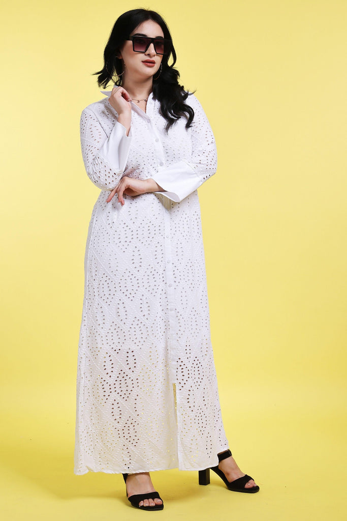 Model wearing Cotton Maxi Dress with Pattern type: Solid-8