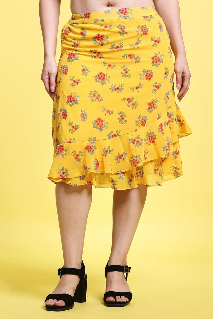 Model wearing Polyster Georgette Midi Skirt with Pattern type: Floral-1