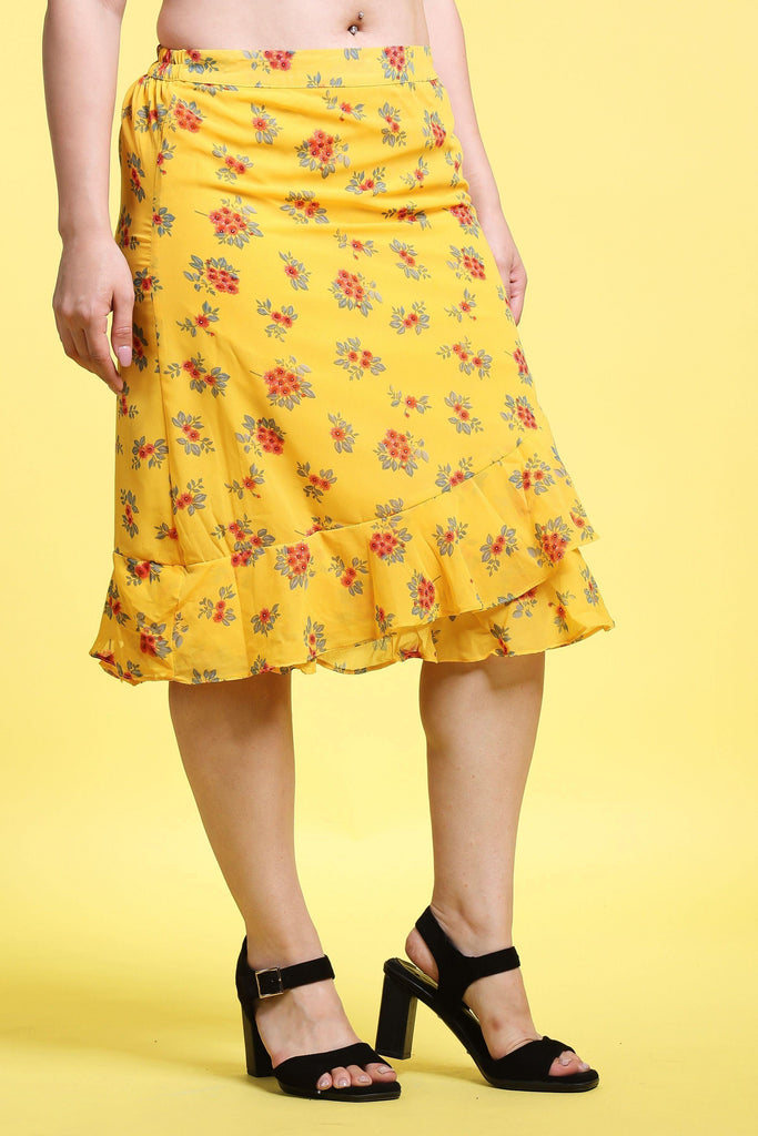 Model wearing Polyster Georgette Midi Skirt with Pattern type: Floral-2