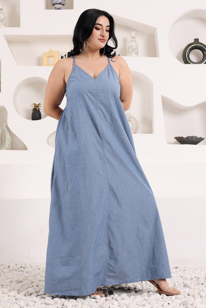 Model wearing Denim Maxi Dress with Pattern type: Solid-4