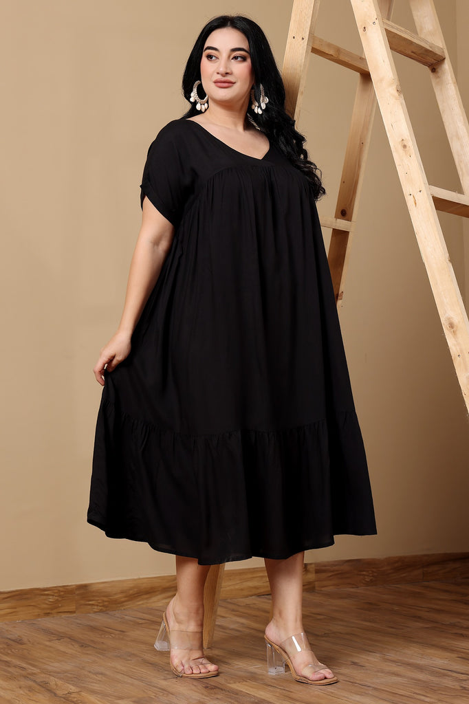 Model wearing Rayon Midi Dress with Pattern type: Solid-8