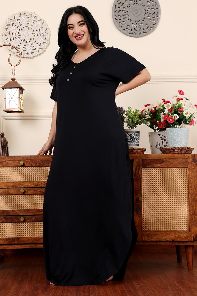 Model wearing Cotton Blended Maxi Night Dress with Pattern type: Solid-10