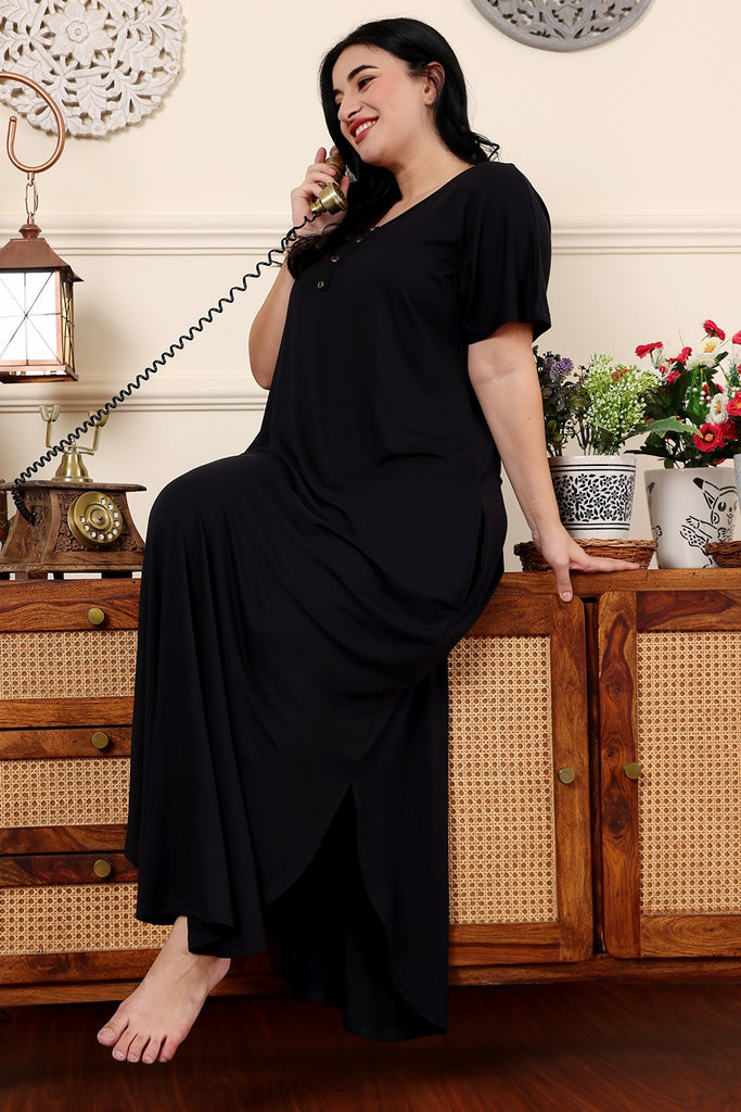 Model wearing Cotton Blended Maxi Night Dress with Pattern type: Solid-11