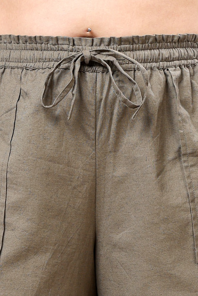 Model wearing Linen Pants with Pattern type: Solid-4