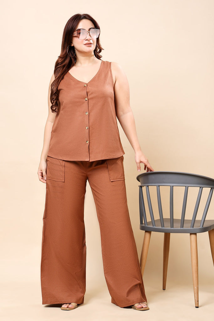 Model wearing Linen Co-ord Set with Pattern type: Solid-6