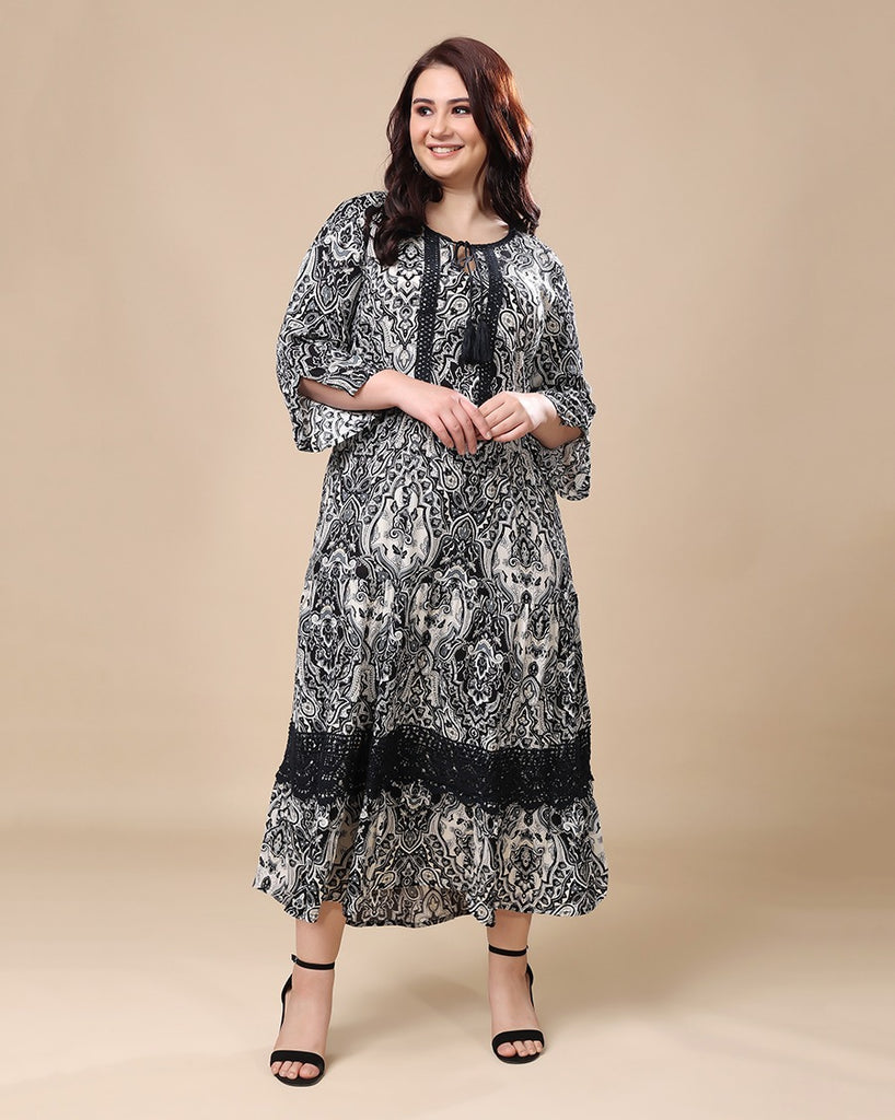 Model wearing Viscose Crepe Maxi Dress with Pattern type: Motif-2