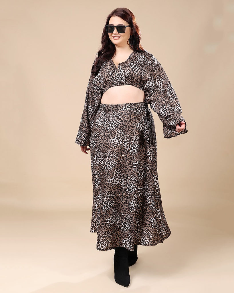 Model wearing Polyester Co-ord Set with Pattern type: Leopard-5