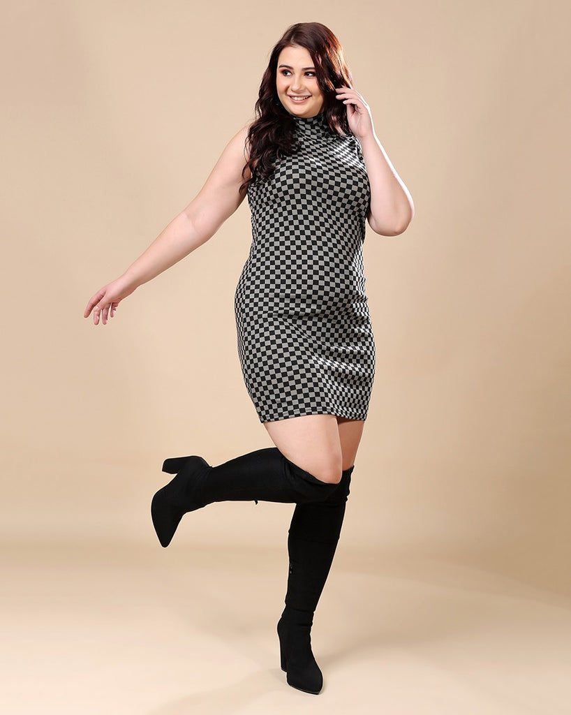 Model wearing Cotton Blended Mini Dress with Pattern type: Checked-2