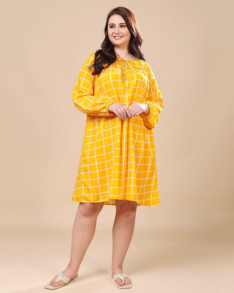 Model wearing Polyester Mini Dress with Pattern type: Checked-2