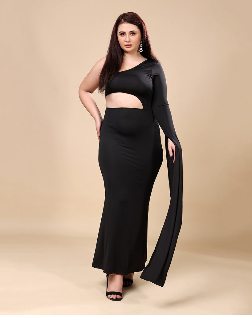 Model wearing Poly Lycra Maxi Dress with Pattern type: Solid-1