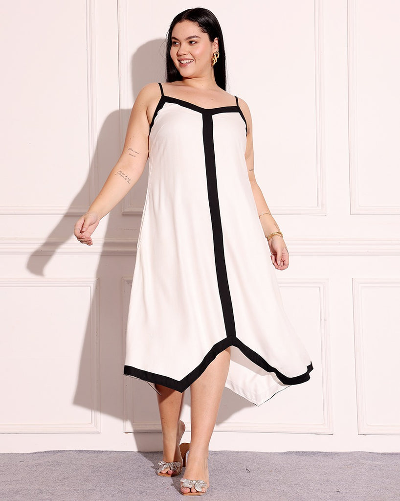 Model wearing Rayon Midi Dress with Pattern type: Solid-2