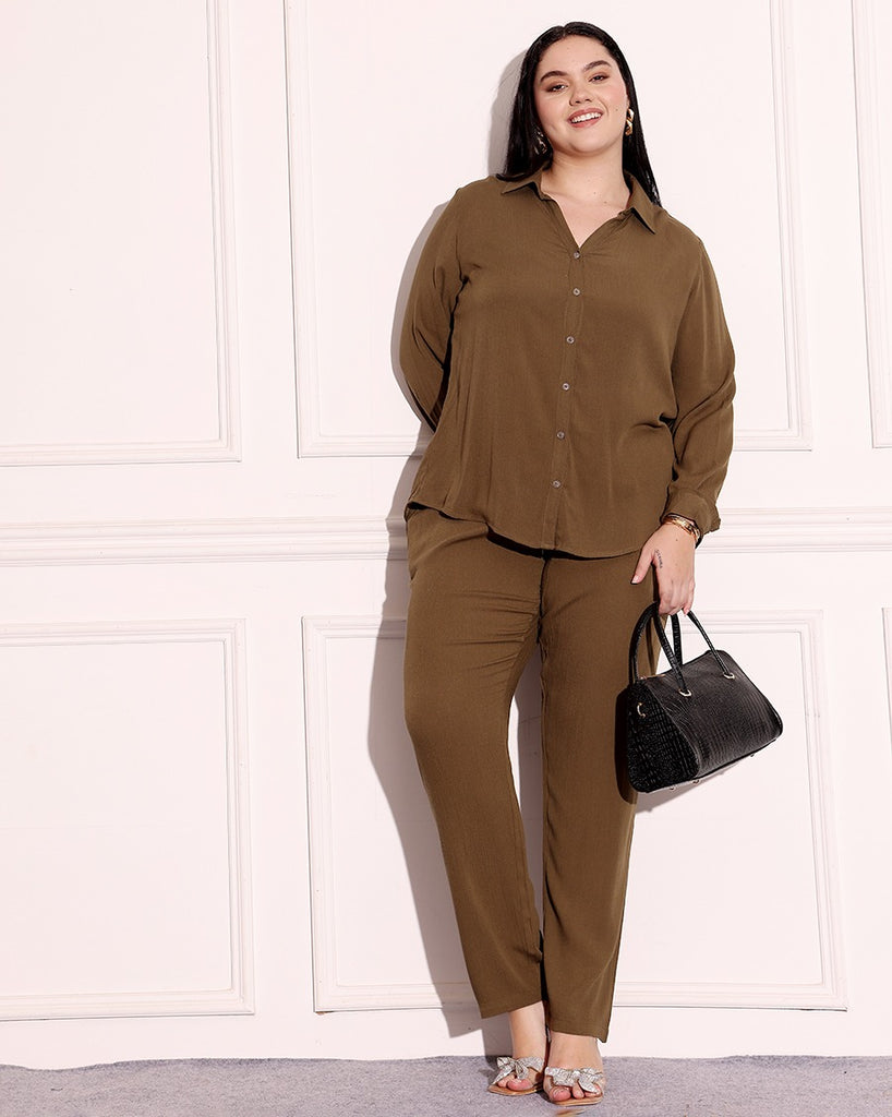 Model wearing Viscose Crepe Co-ord Sets with Pattern type: Solid-5