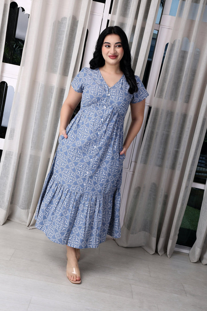 Model wearing Cotton Maxi Dress with Pattern type: Geometric -2
