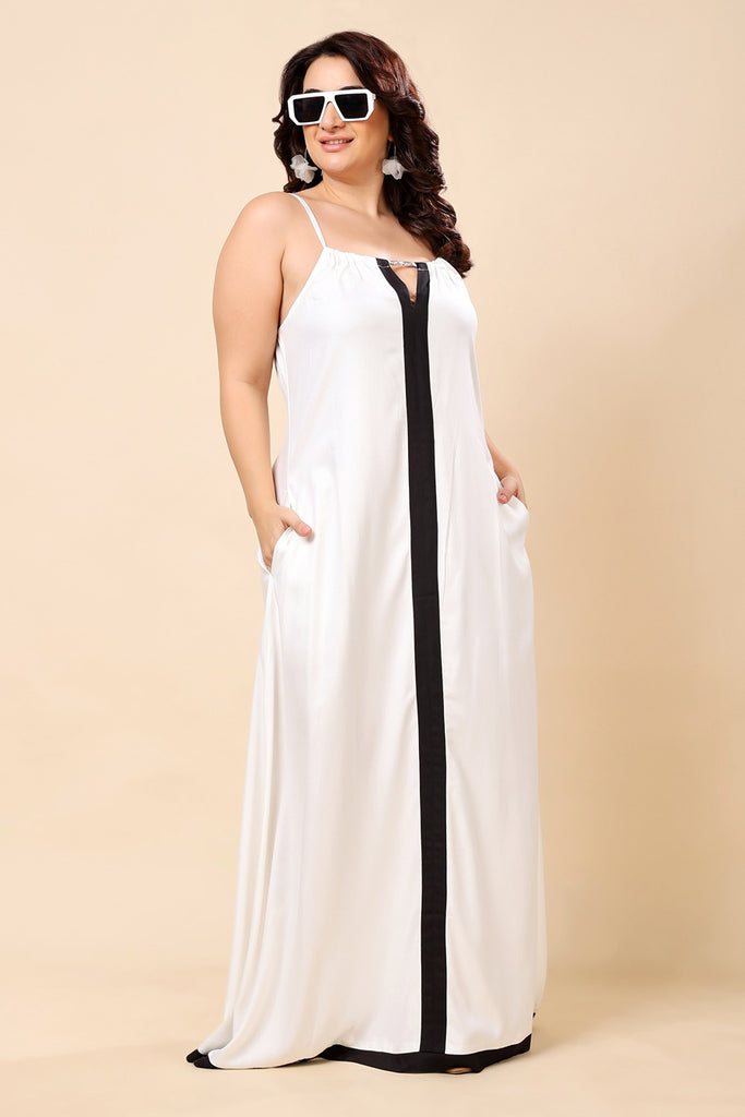 Model wearing Rayon Maxi Dress with Pattern type: Solid-8