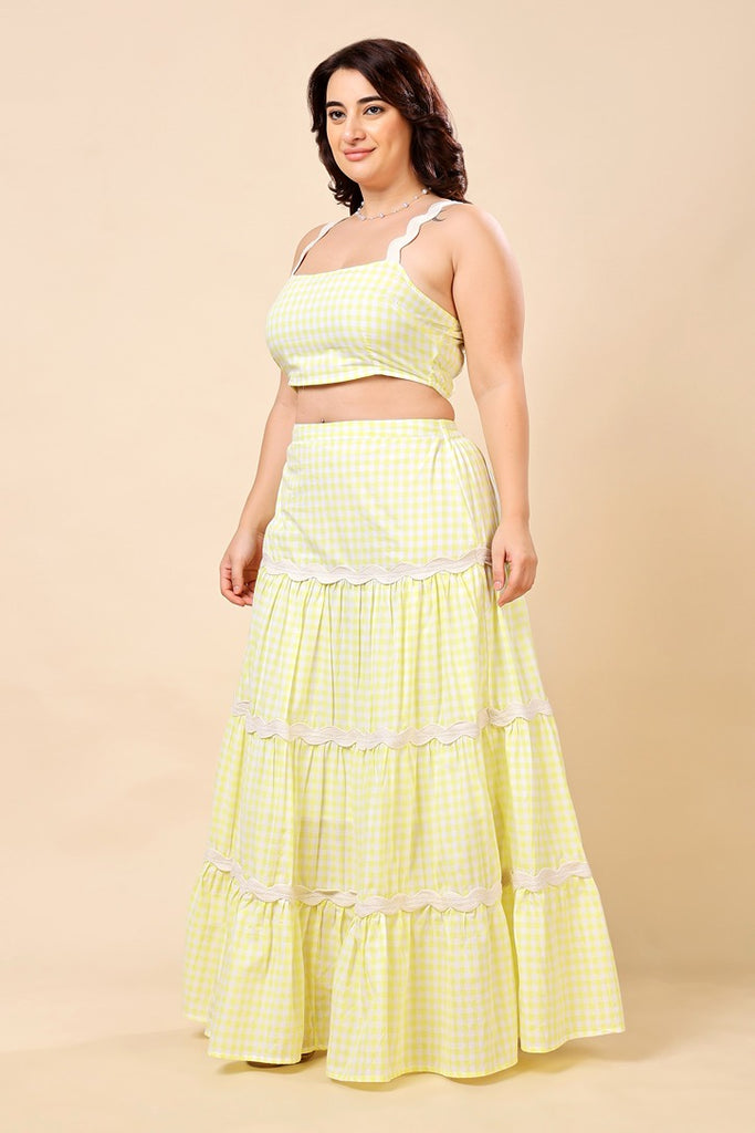 Model wearing Cotton Co-ord Set with Pattern type: Checked-4