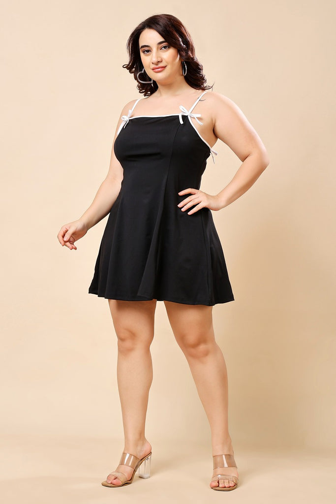Model wearing Poly Lycra Mini Dress with Pattern type: Solid-3