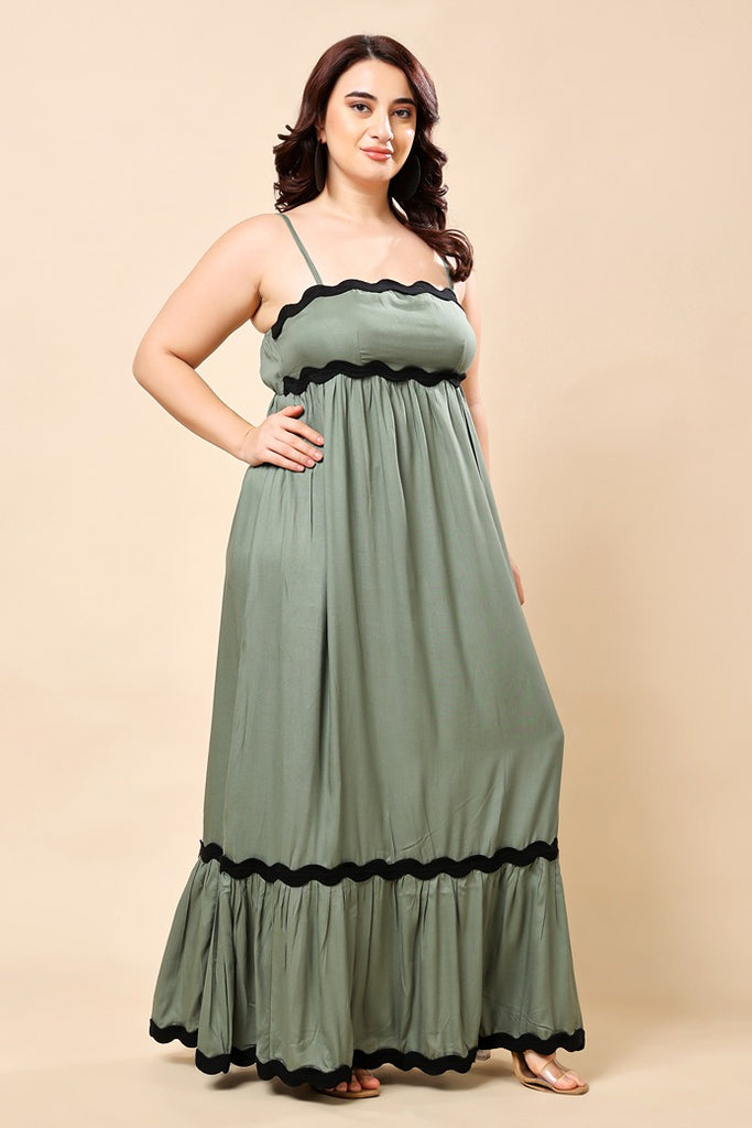Model wearing Rayon Maxi Dress with Pattern type: Solid-10