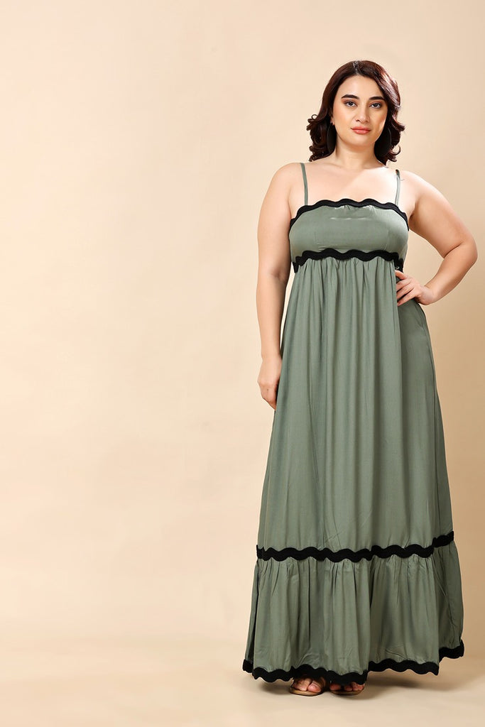 Model wearing Rayon Maxi Dress with Pattern type: Solid-13