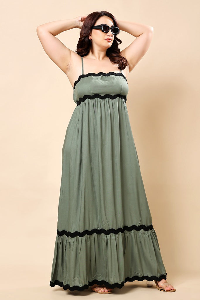 Model wearing Rayon Maxi Dress with Pattern type: Solid-15
