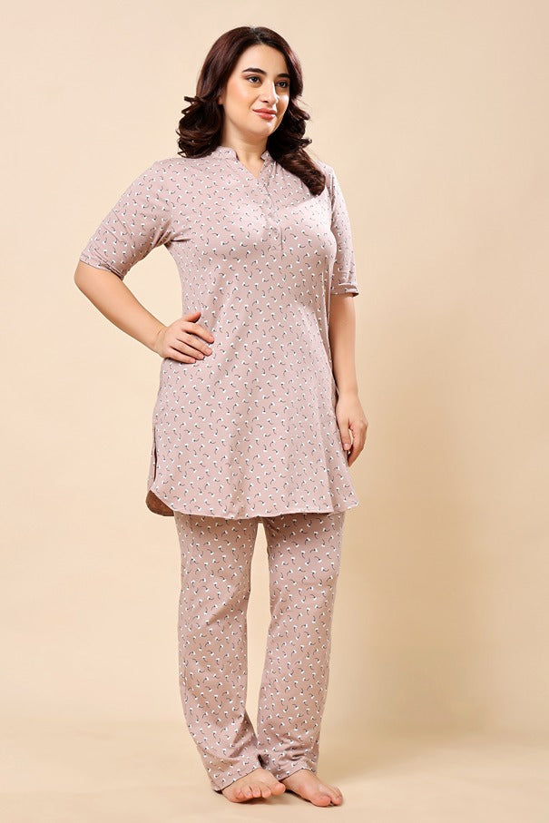 Model wearing Cotton Lycra Night Suit Set with Pattern type: Floral-5
