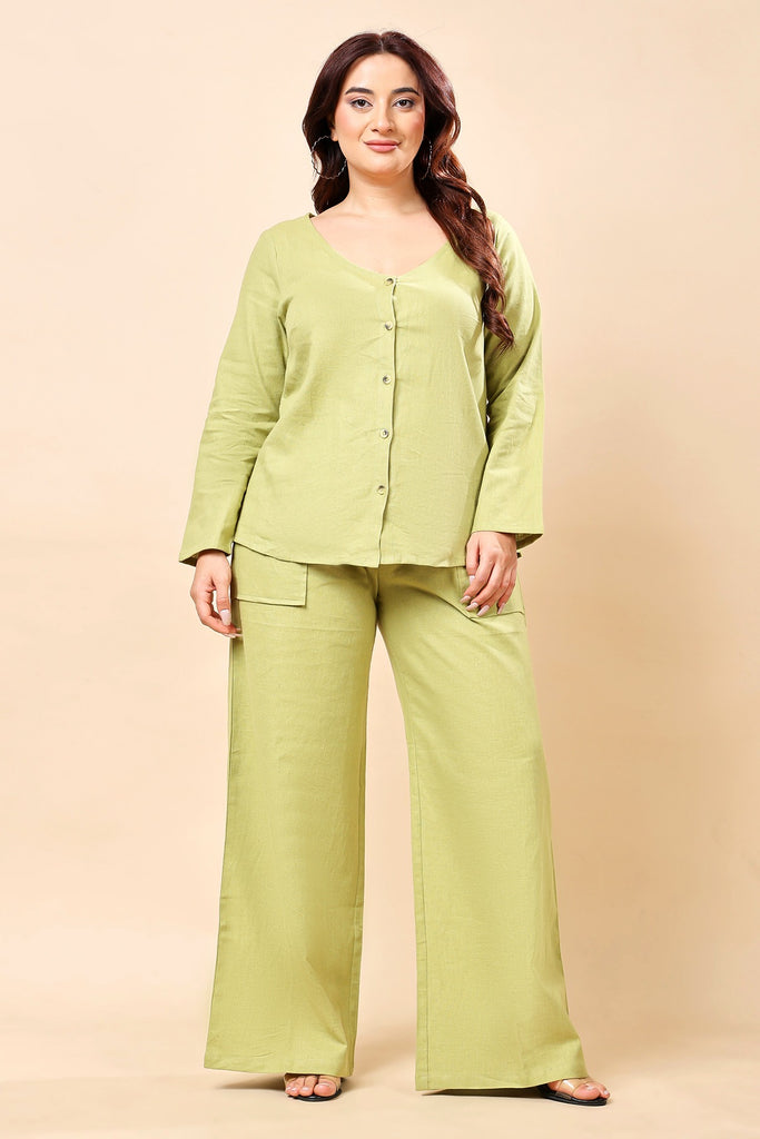 Model wearing Linen Co-ord Set with Pattern type: Solid-44