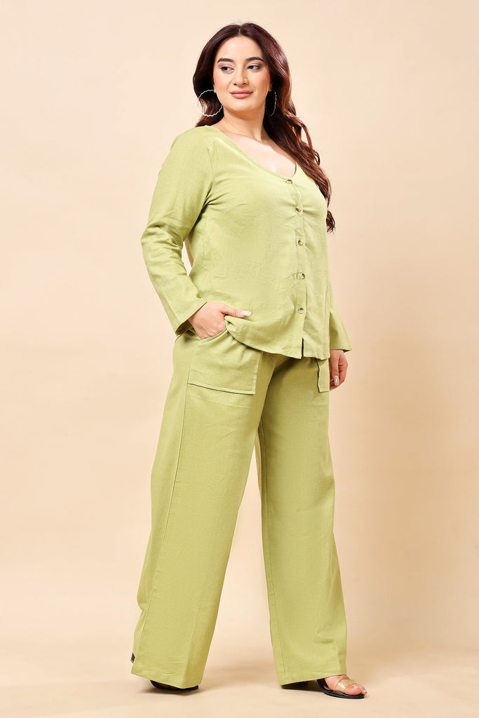 Model wearing Linen Top with Pattern type: Solid-45