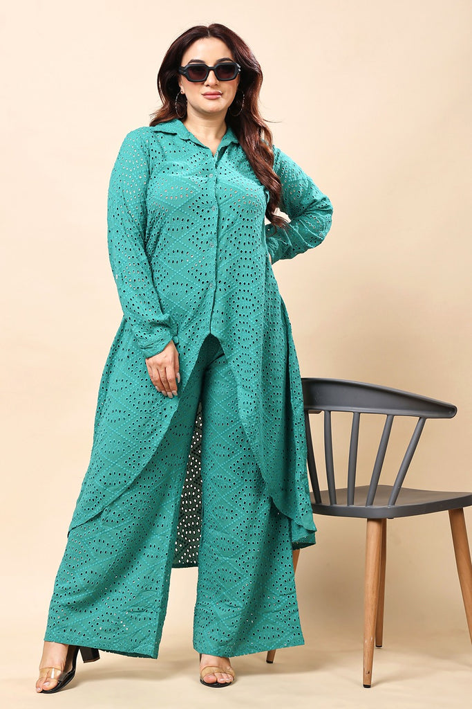 Model wearing Cotton Co-ord Set with Pattern type: Solid-2