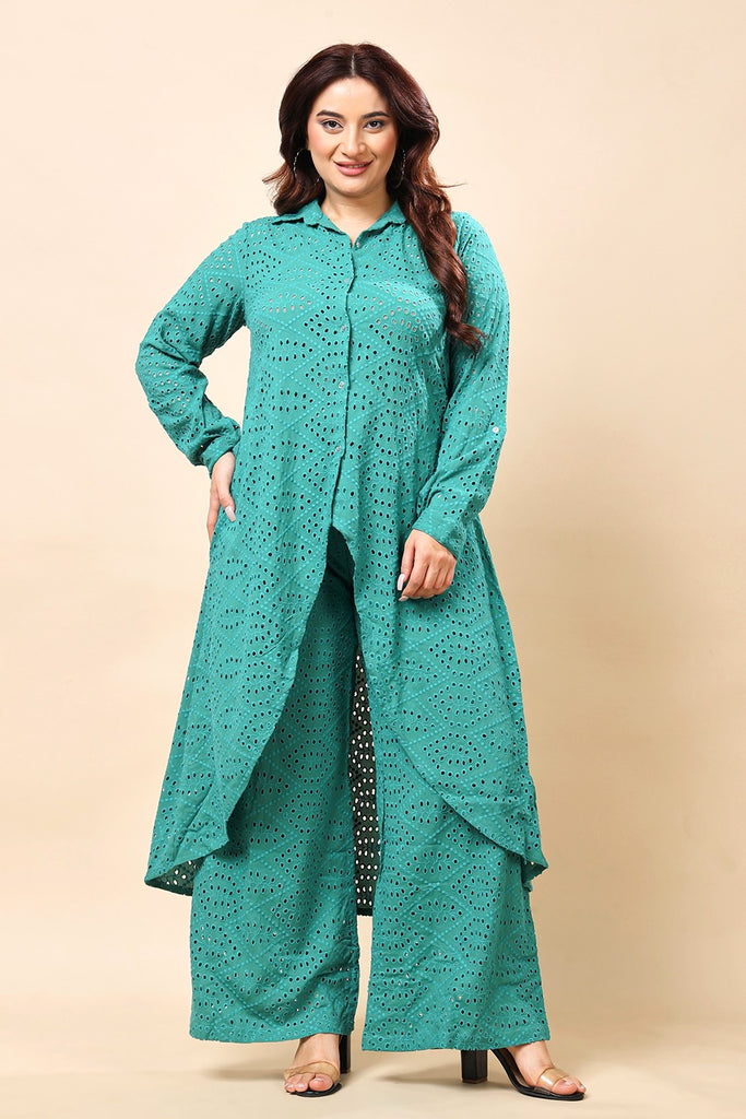 Model wearing Cotton Co-ord Set with Pattern type: Solid-3