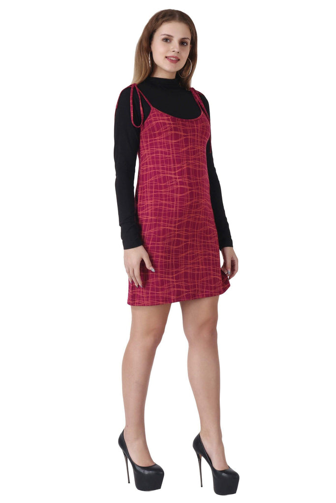 Model wearing Viscose Lycra Mini Dress with Pattern type: Lines-4