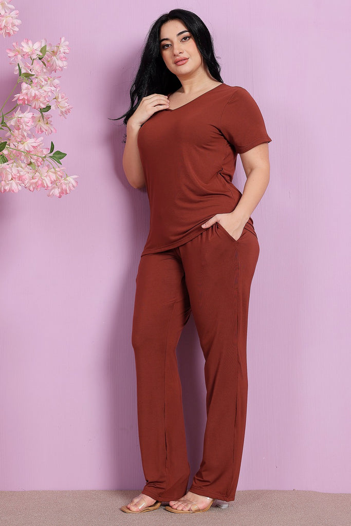 Model wearing Cotton Blended Night Suit Set with Pattern type: Solid-3