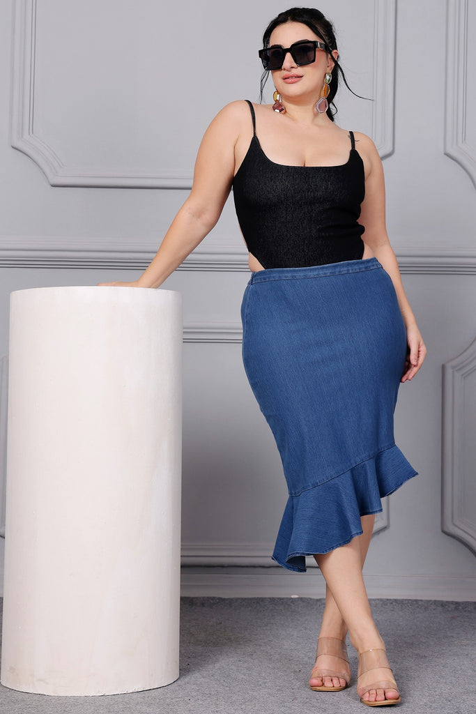 Model wearing Denim Skirt with Pattern type: Solid-3