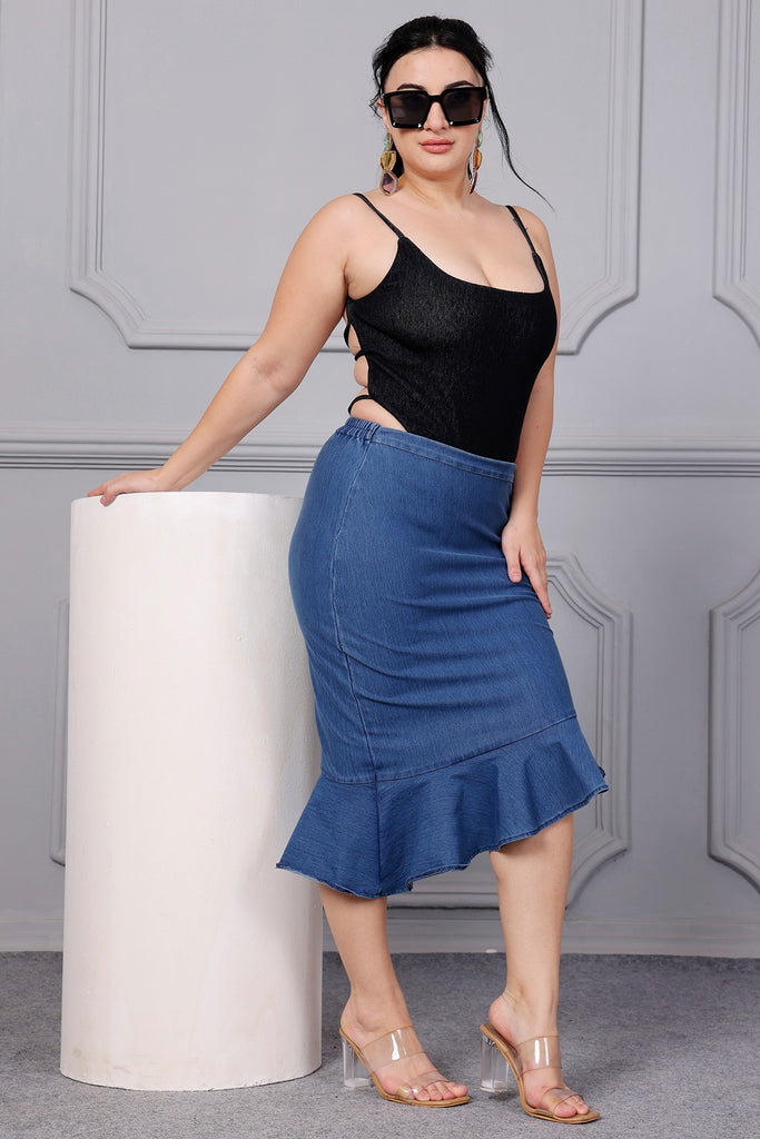 Model wearing Denim Skirt with Pattern type: Solid-5