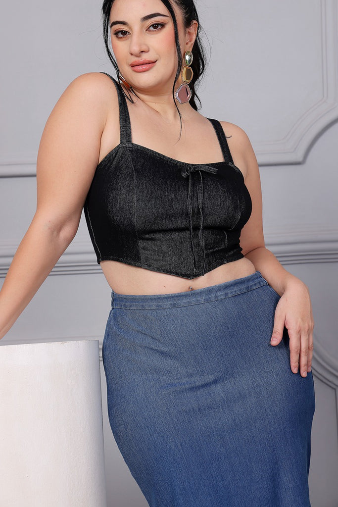 Model wearing Denim Crop Top with Pattern type: Solid-3