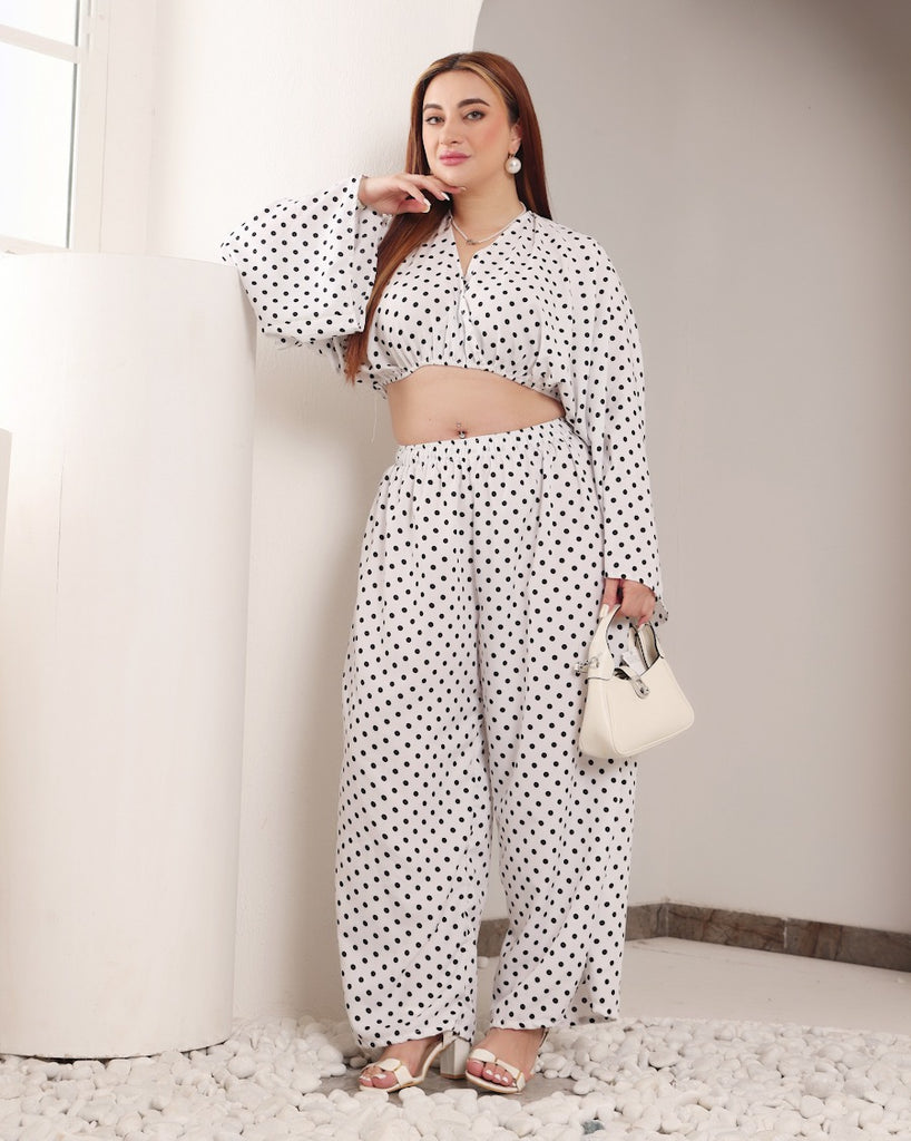 Model wearing Polyster Georgette Co-ord Set with Pattern type: Polka Dots-1