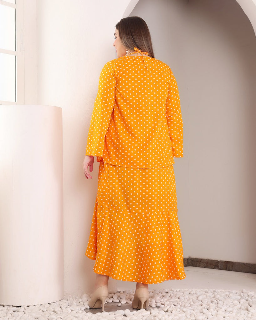 Model wearing Polyster Georgette Co-ord Set with Pattern type: Polka Dots-5