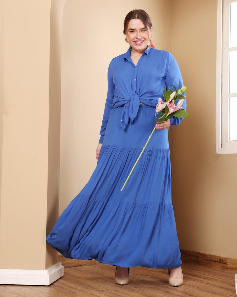 Model wearing Viscose Crepe Long Skirt with Pattern type: Solid-35