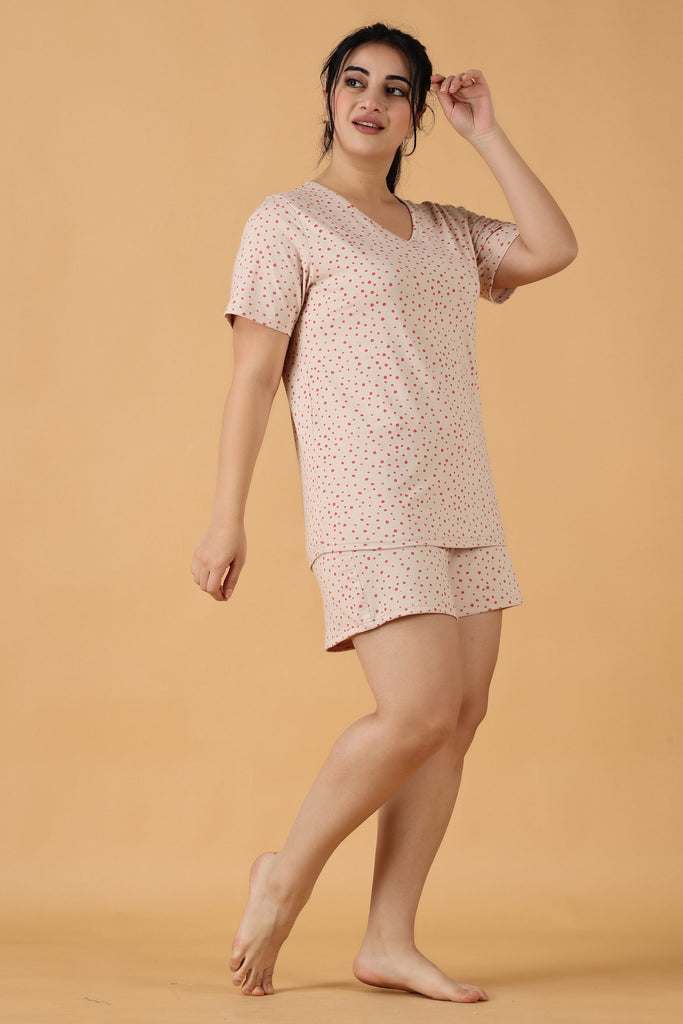 Model wearing Cotton Night Suit Set with Pattern type: Polka Dots-1