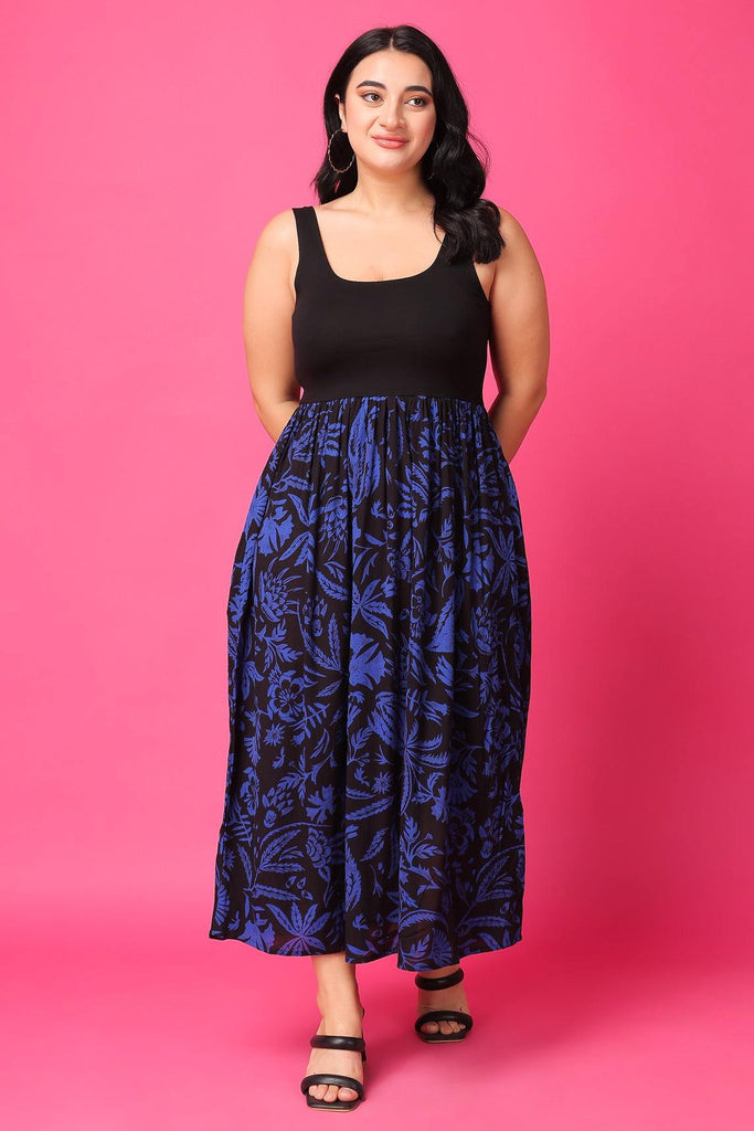 Model wearing Viscose Crepe Maxi Dress with Pattern type: Mix-1